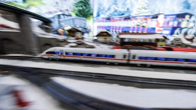 Simba Dickie schnappt sich einen Konkurrenten in den USA. (Archivbild) (Foto: Daniel Karmann/dpa)