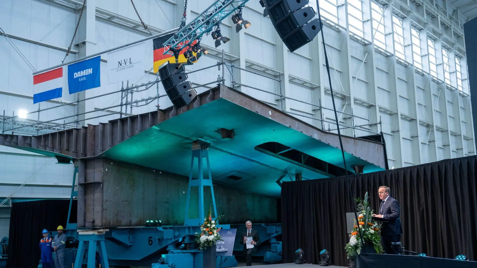 Das Ministerium hatte beim Projekt für die Fregatte F126 einen Generalunternehmerwechsel geprüft, sich nun aber dagegen entschieden. (Foto: Stefan Sauer/dpa)