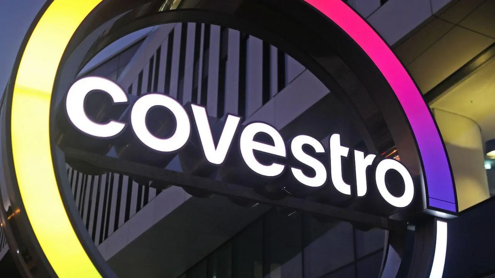 Covestro hat 17.500 Vollzeitstellen, davon circa 7.000 in Deutschland. (Foto: Oliver Berg/dpa)