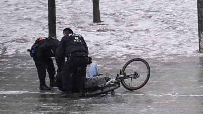 In Berlin ist es seit Tagen glatt (Archivbild). (Foto: Britta Pedersen/dpa)