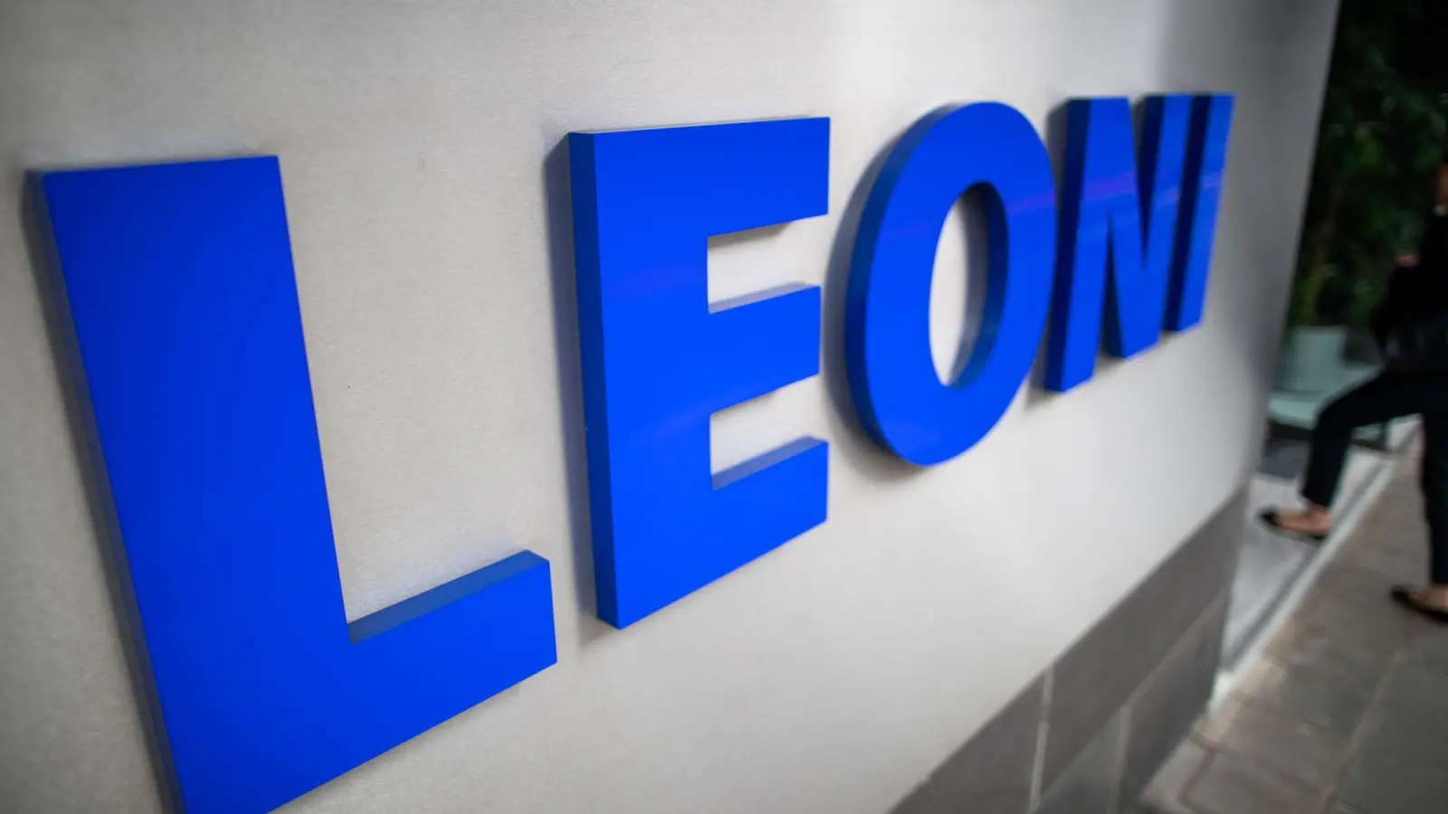 Der traditionsreiche fränkische Kabel- und Bordnetzspezialist Leoni ist zu fast 75 Prozent in chinesischer Hand. (Archivbild).  (Foto: Daniel Karmann/dpa)