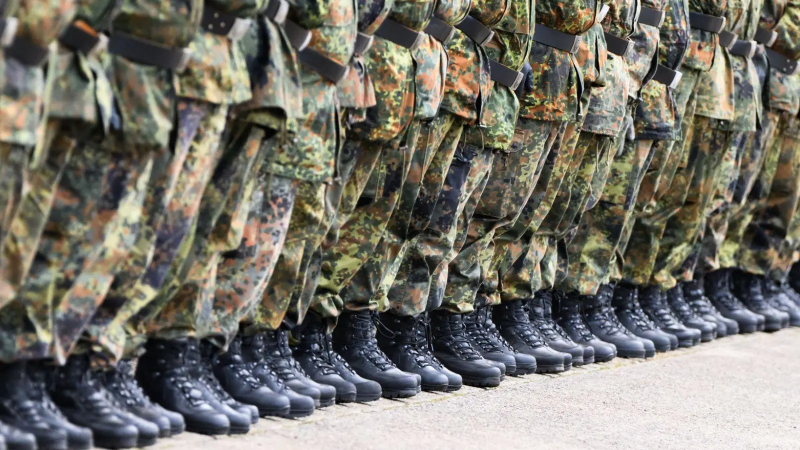 Vor den deutschen Landstreitkräften lägen anspruchsvolle Aufgaben, meint der neue Inspekteur des Heeres, Christian Freuding. (Symbolbild) (Foto: Julian Stratenschulte/dpa)