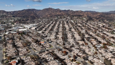 Im vorigen Januar hatten verheerende Brände ganze Viertel von Los Angeles verwüstet. (Archivbild) (Foto: Jae C. Hong/AP/dpa)