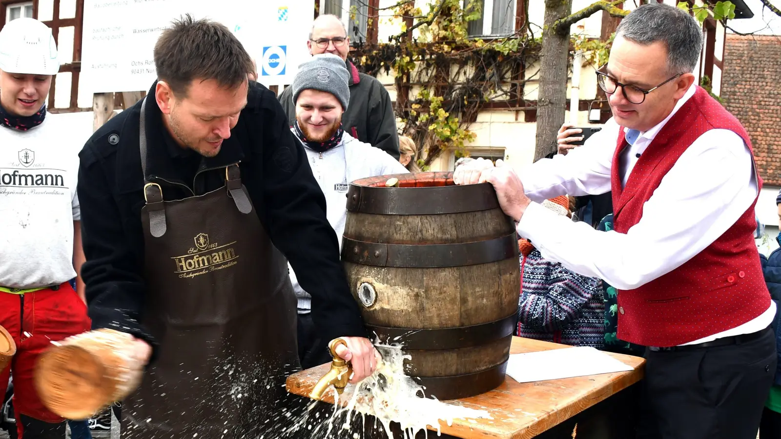 Bürgermeister Markus Helmreich führt den Bieranstich am Samstag um 14 Uhr durch. (Foto: Gudrun Schwarz-Köhler)