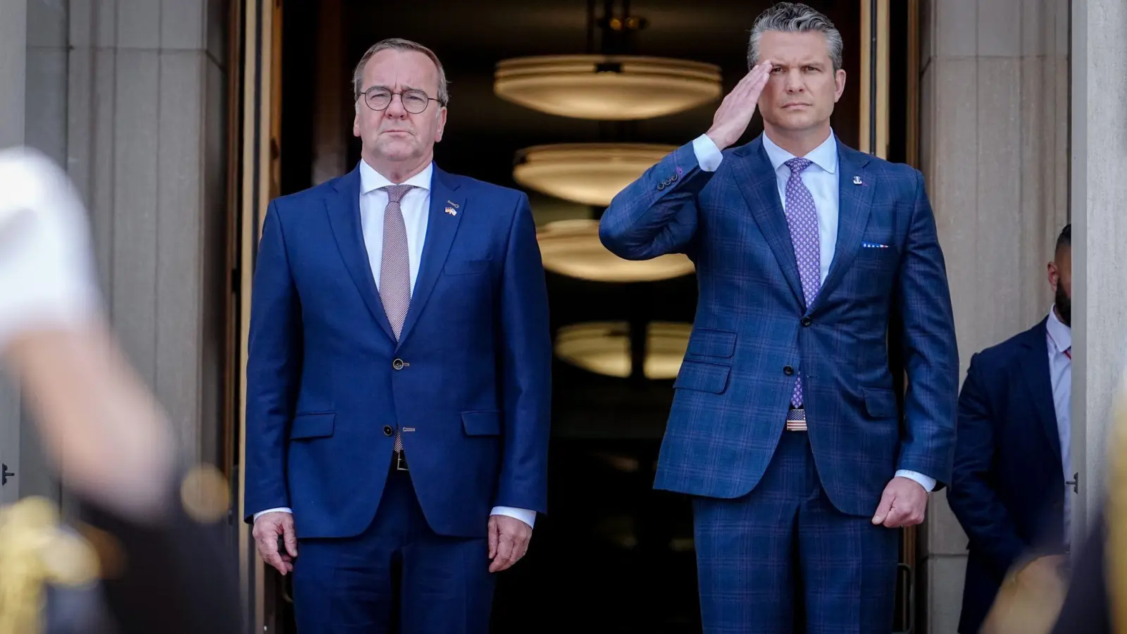 Deutschland will weitreichende Raketenwerfer kaufen.  (Foto: Kay Nietfeld/dpa)