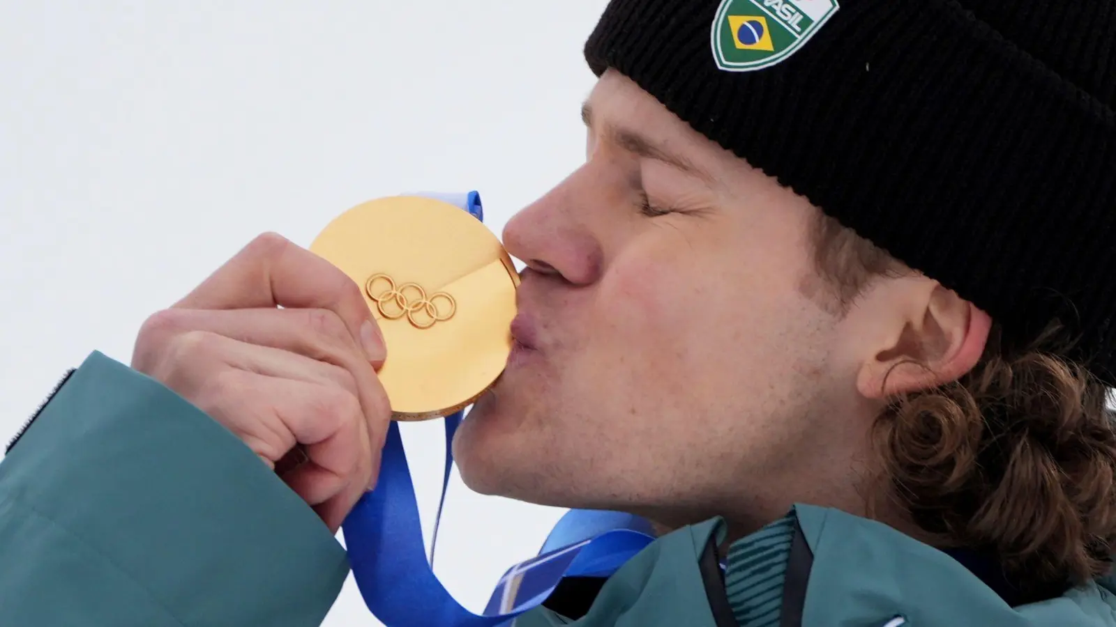 Lucas Pinheiro Braathen schreibt beim Riesenslalom Olympia-Geschichte. (Foto: Rebecca Blackwell/AP/dpa)