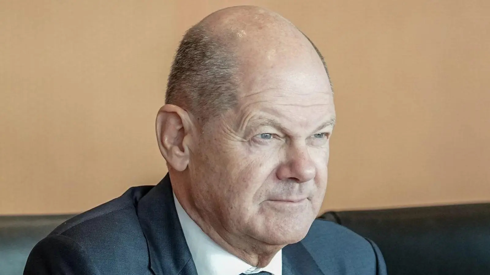 Bundeskanzler Olaf Scholz (SPD) betont, dass die heutige Demokratie auf dem zentralen Bekenntnis „Nie wieder“ gründe (Archivbild). (Foto: Kay Nietfeld/dpa)