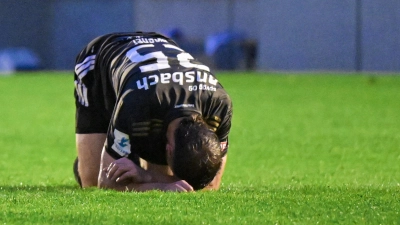 Am Boden: Die SpVgg Ansbach hat noch keinen Punkt erobert. (Foto: Martin Rügner)