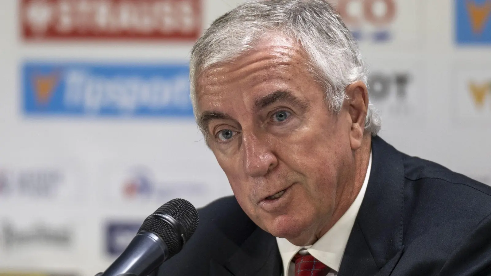 IIHF-Präsident Luc Tardif bestätigt: Olympia 2026 findet ohne Russland statt. (Foto: Peter Schneider/KEYSTONE/dpa)