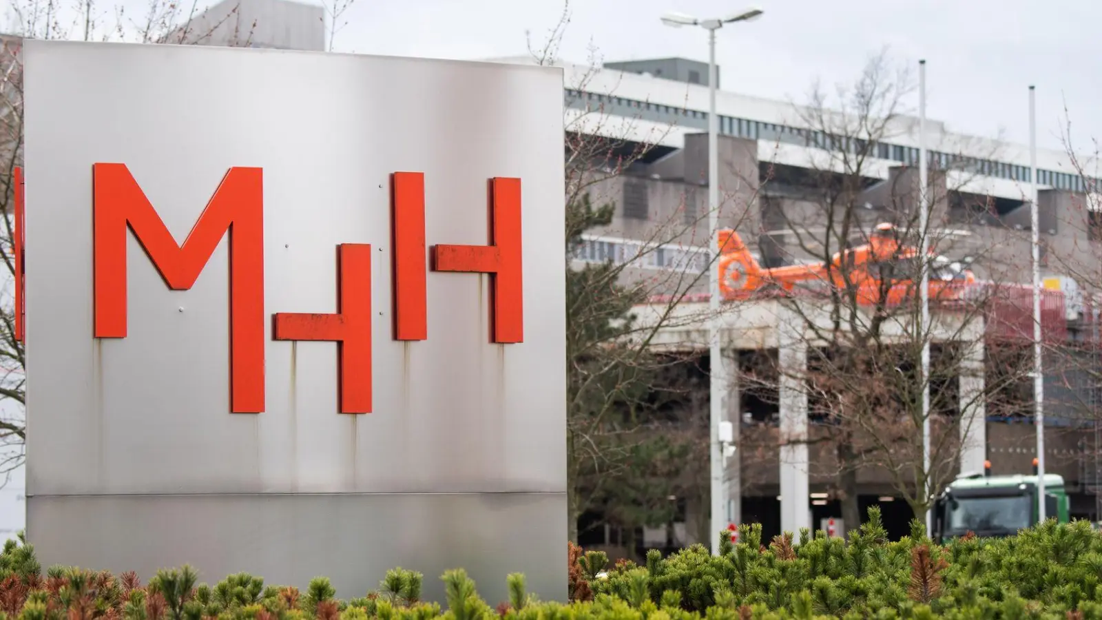 Die Ermittlungen gegen den Arzt der Medizinischen Hochschule Hannover (MHH) laufen seit vergangenem Jahr. (Archivbild) (Foto: Julian Stratenschulte/dpa)