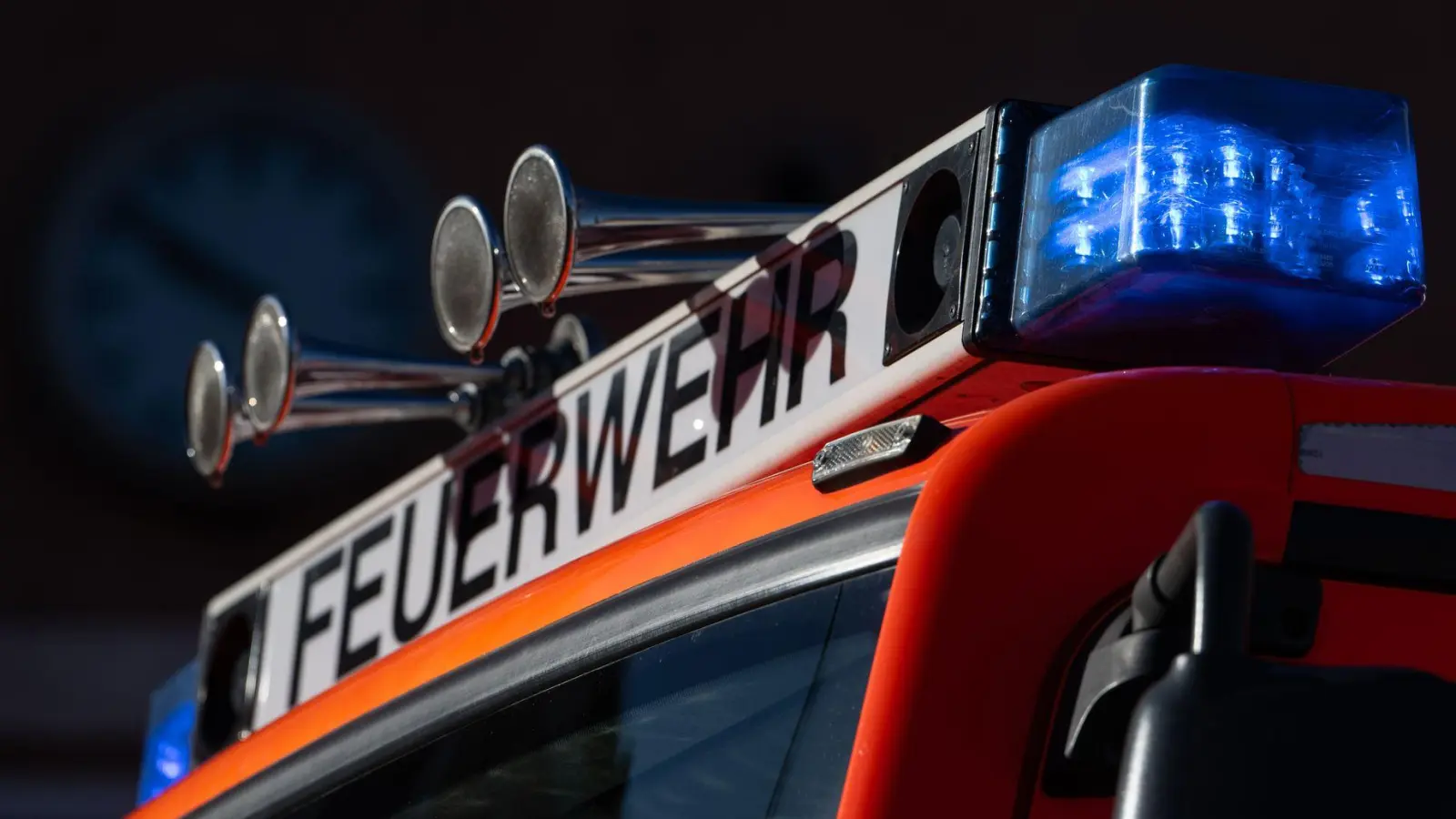 Die Feuerwehr Mömbris musste bei sich selbst löschen. (Symbolbild) (Foto: Marijan Murat/dpa)