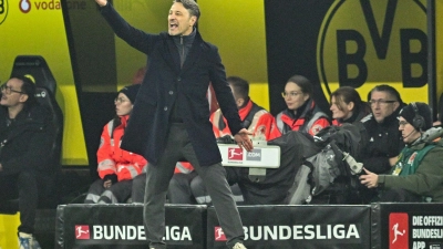 Einer der Assistenten von Niko Kovac muss vorzeitig gehen (Foto: Bernd Thissen/dpa)