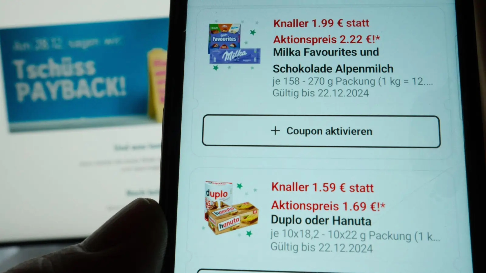 Die Supermarktkette Rewe startet ein eigenes Bonusprogramm innerhalb der bestehenden App. (Foto: Georg Hilgemann/dpa)