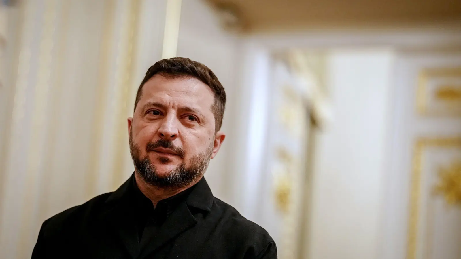 Will Ruhe für mögliche Neuwahlen: Präsident Selenskyj. (Foto: Kay Nietfeld/dpa)