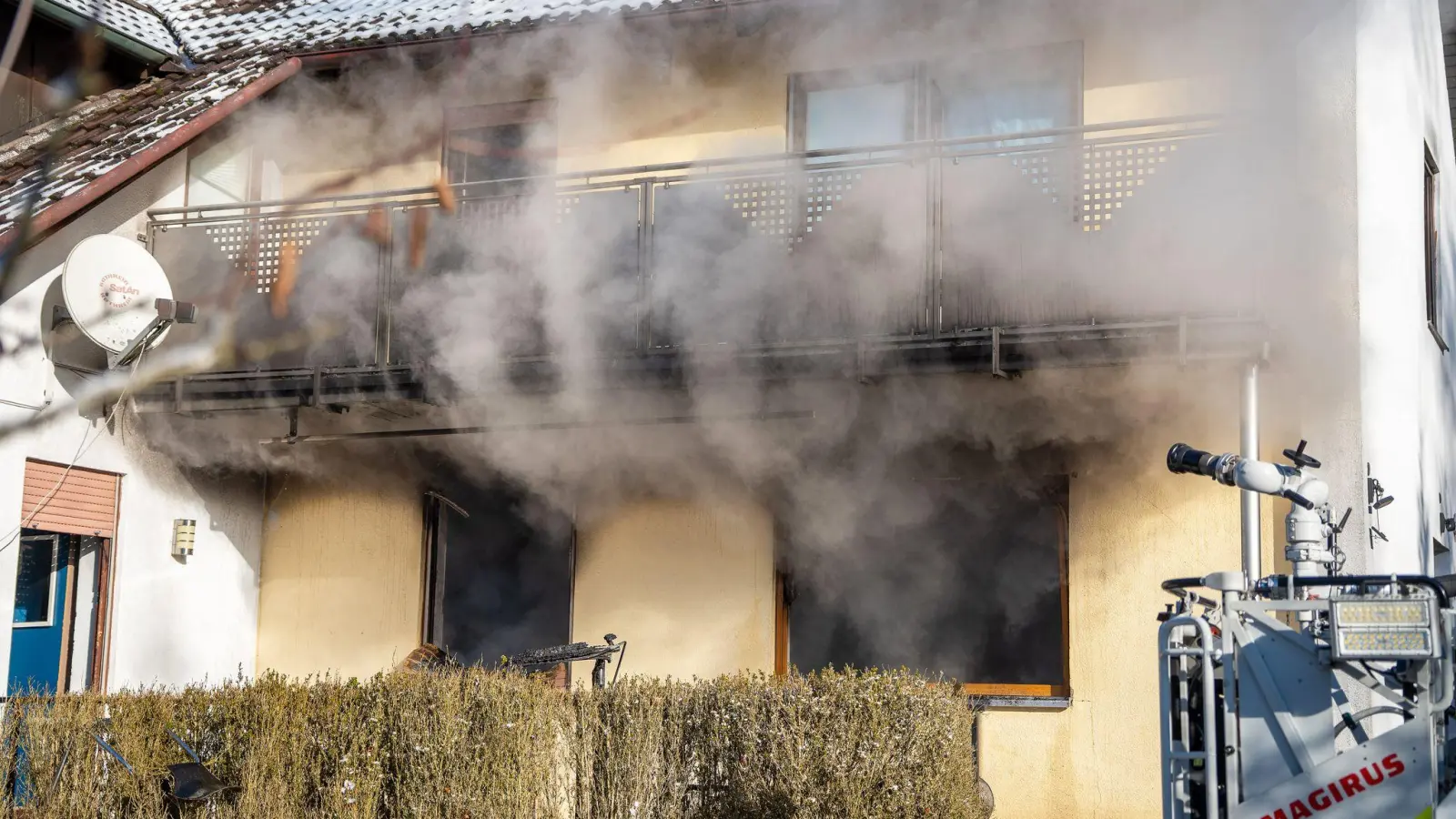 Bei dem 33-jährigen Verdächtigen handelt es sich laut Polizei um einen ehemaligen Bewohner der Unterkunft. (Foto: Lars Haubner/News5/dpa)