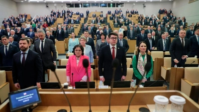 Im russischen Parlament herrscht praktisch Einstimmigkeit über die schärfere Verfolgung politischer Gegner des Kreml. (Archivbild) (Foto: -/The State Duma, the Lower House of the Russian Parliament/AP/dpa)