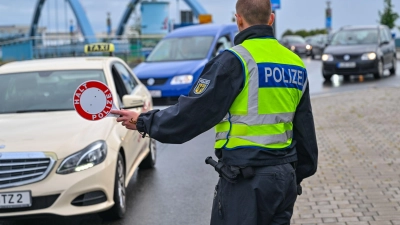 Die Bundesregierung sieht die Grenzkontrollen als wirksames Mittel im Kampf gegen Migration. (Archivbild) (Foto: Patrick Pleul/dpa)