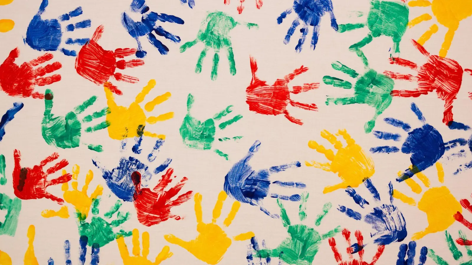 Familien mit Einwanderungsgeschichte haben doppelt so oft drei oder mehr Kinder als Familien ohne Einwanderungsgeschichte. (Symbolbild) (Foto: Rolf Vennenbernd/dpa)