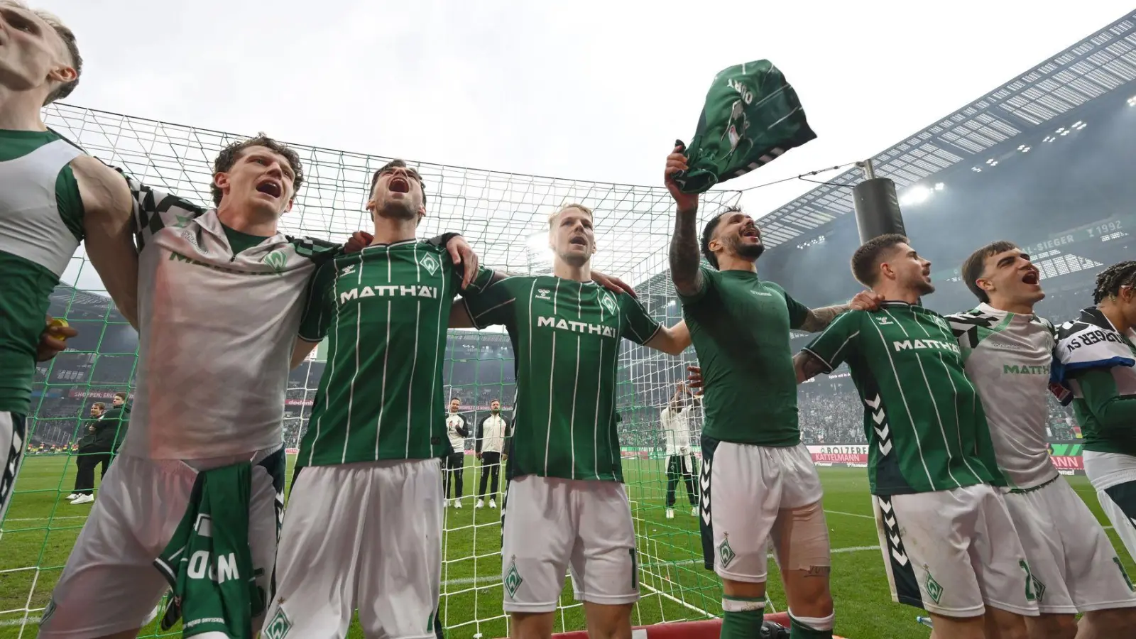 Bremer Jubel nach dem Derbysieg. (Foto: Carmen Jaspersen/dpa)