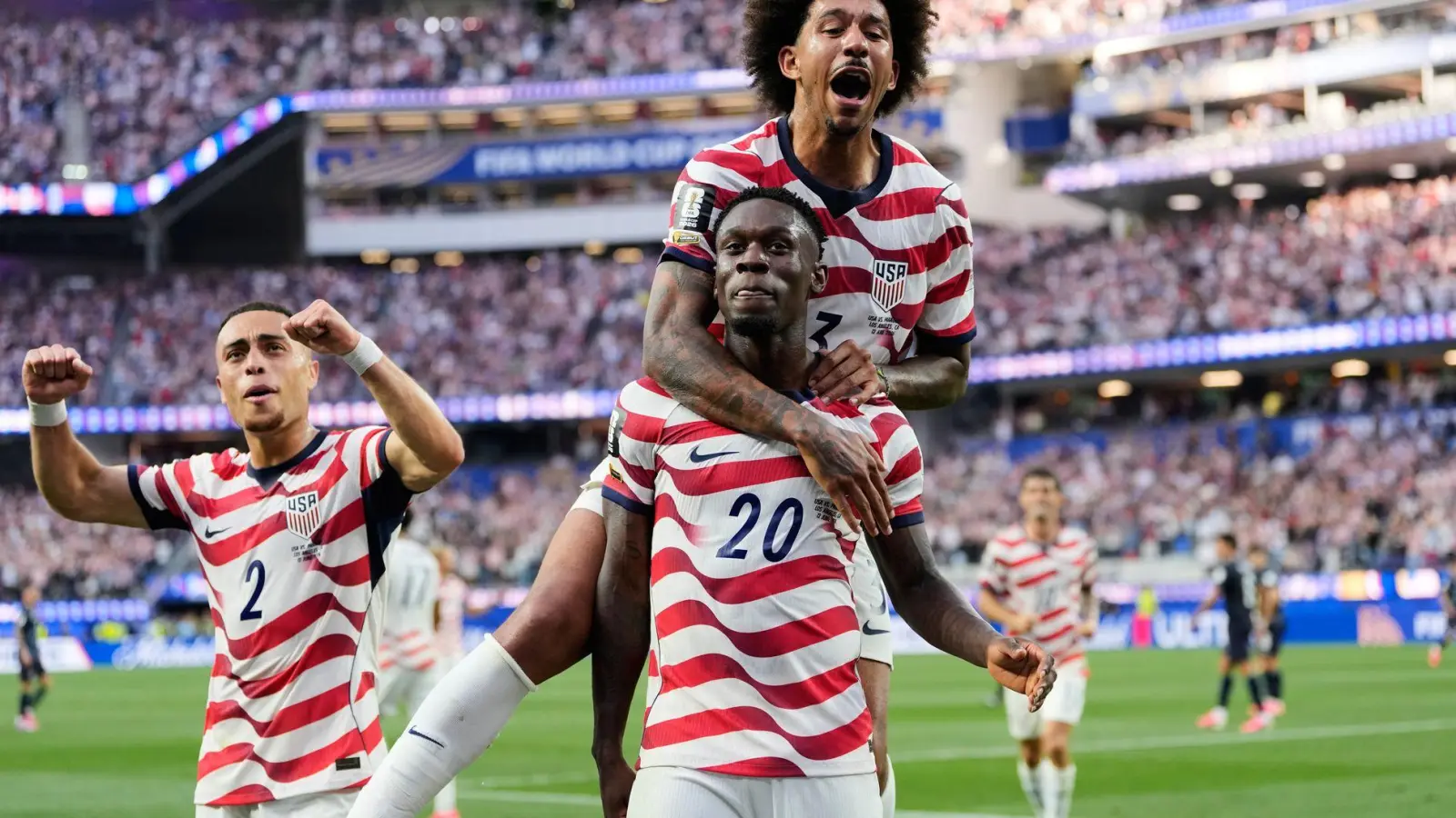 Die USA feiern einen perfekten WM-Start. (Foto: Andre Penner/AP/dpa)