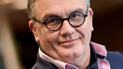 Der Komiker und Autor Hape Kerkeling engagiert sich für Demokratie. (Archivbild) (Foto: Britta Pedersen/dpa)