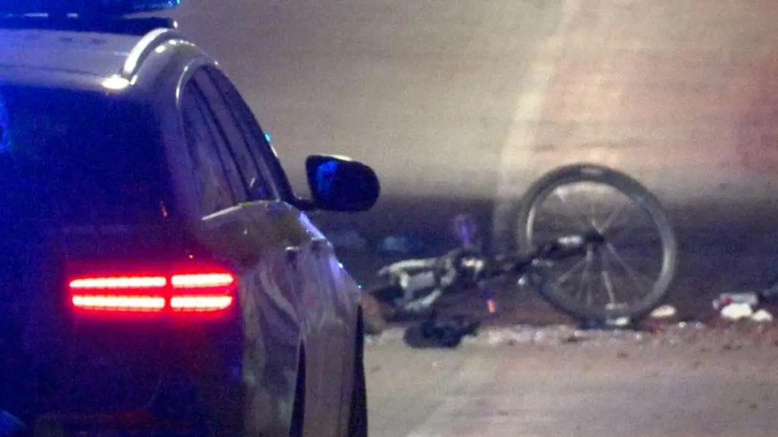 Die Polizei hat den Ort der Explosion abgesperrt. (Foto: Thorsten Kremers/dpa)