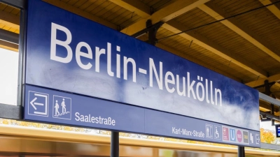 Die Kontrolle fand im Oktober am S-Bahnhof Neukölln statt. (Archivbild) (Foto: Christoph Soeder/dpa)