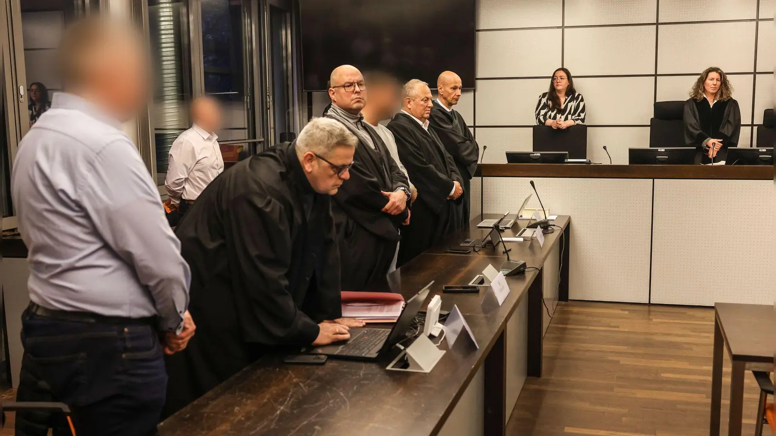 Im Fall der versuchten Erpressung der Familie Schumacher ist Berufung eingelegt worden. Das Verfahren beginnt Mitte November. (Archivbild) (Foto: Oliver Berg/dpa)