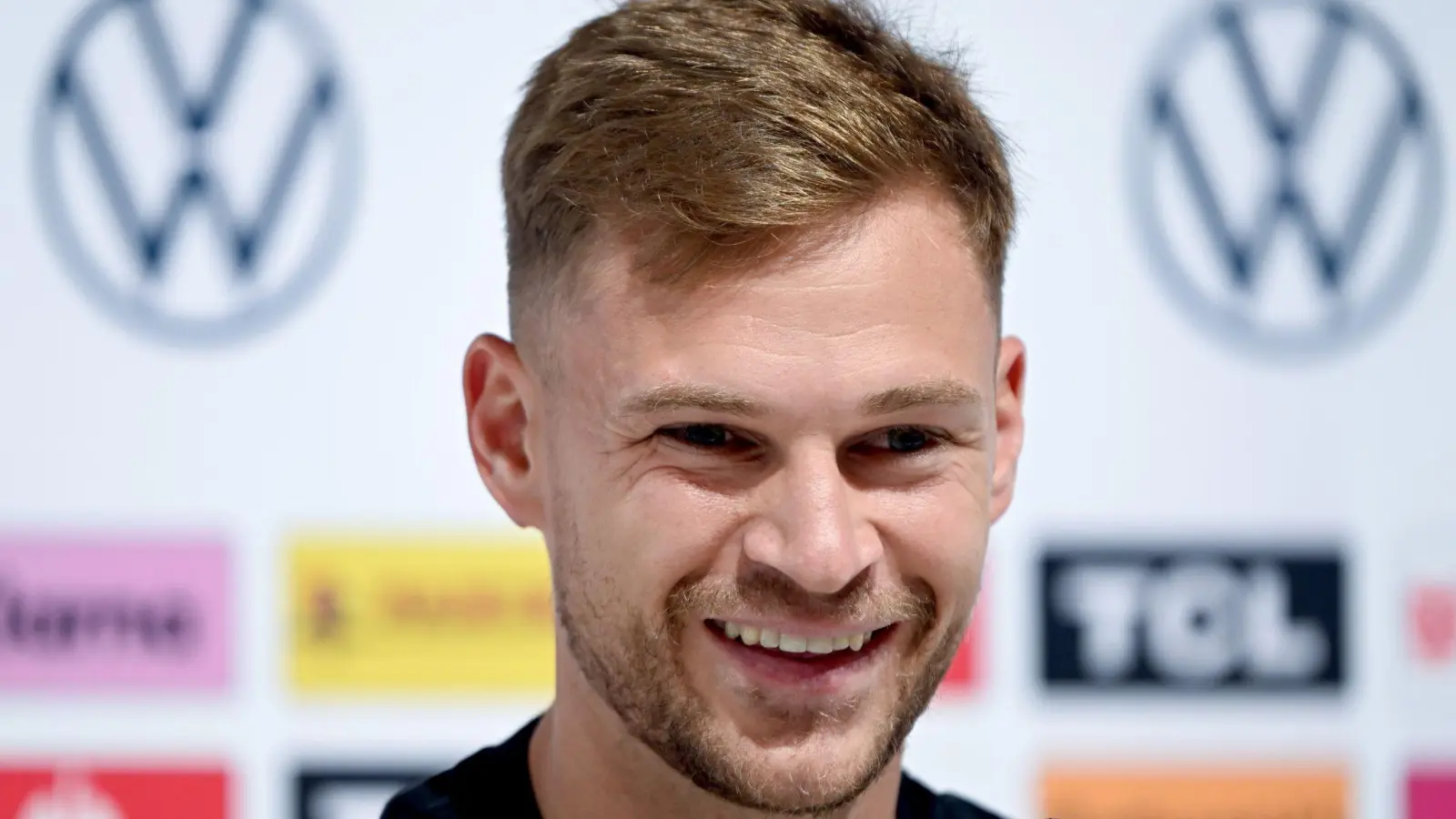 Joshua Kimmich spricht über sein 100. Länderspiel. (Foto: Federico Gambarini/dpa)