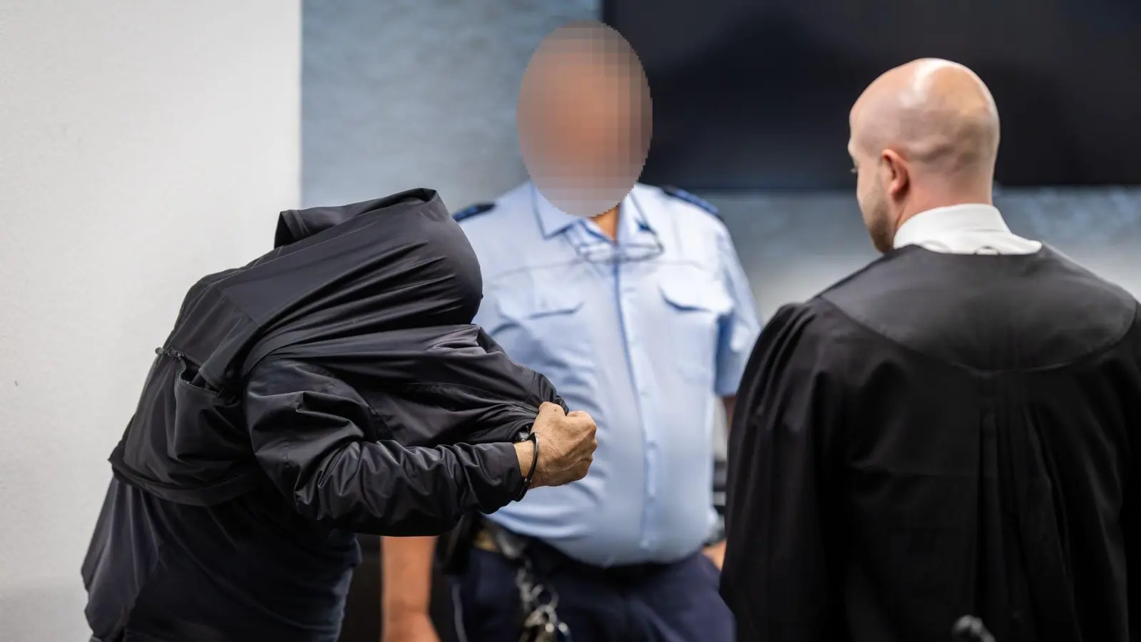 Opfer und Täter sollen sich vor der Tat im Drogenmilieu kennengelernt haben. (Foto: Christoph Schmidt/dpa)