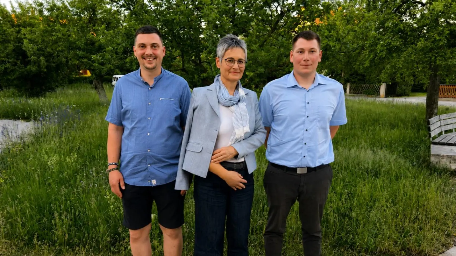 Tim Schnaubelt (links) und Michael Seybold (rechts) wurden als Vertreter von Bürgermeisterin Elisabeth Stammler gewählt. Die Rathauschefin leitete die konstituierte Sitzung nach einem Fahrradunfall leicht gehandicapt. (Foto: Tina Uhl)