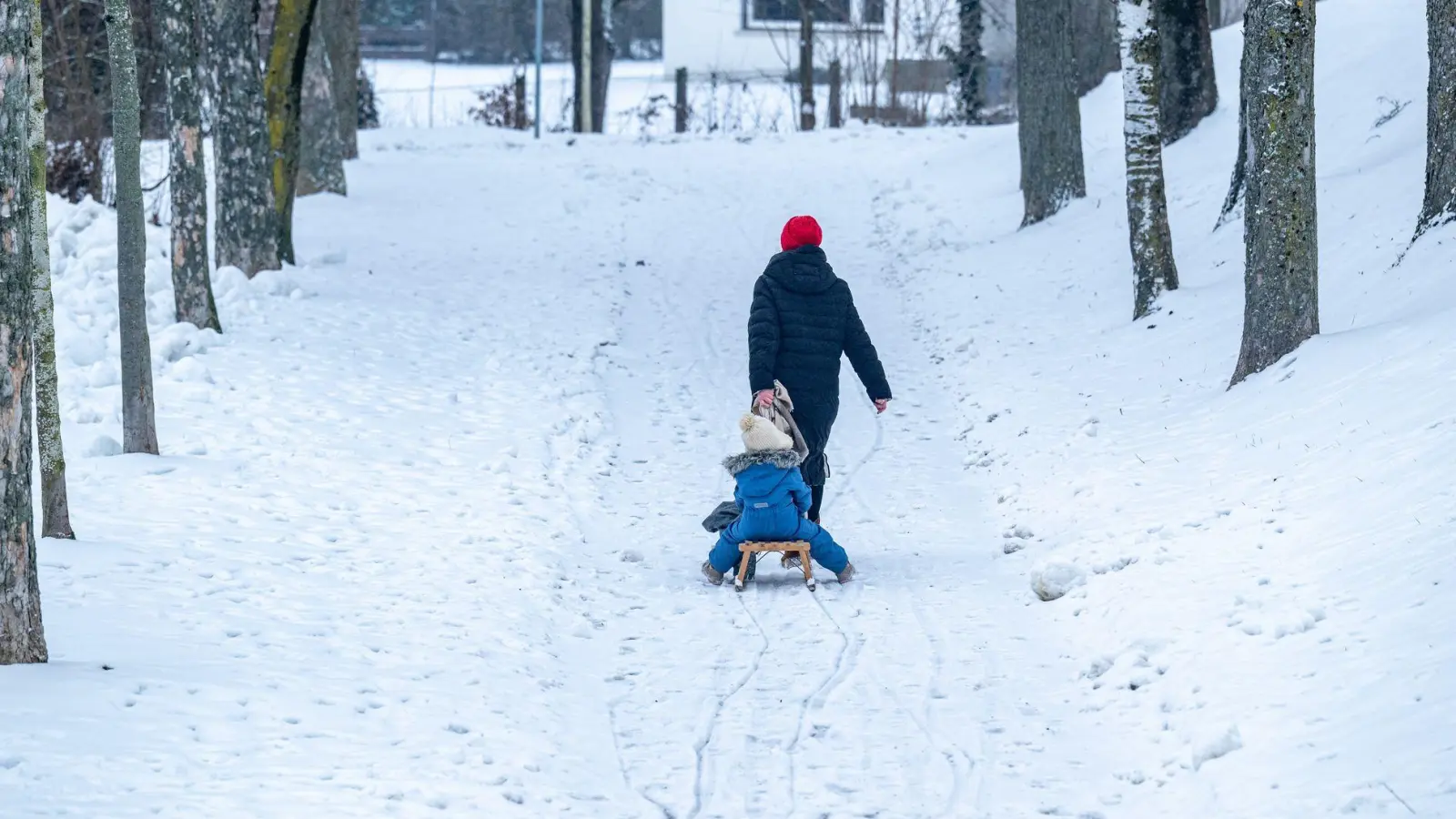 Milde Luft bringt am Mittwoch Entspannung bei der Wetterlage. (Symbolbild) (Foto: Armin Weigel/dpa)