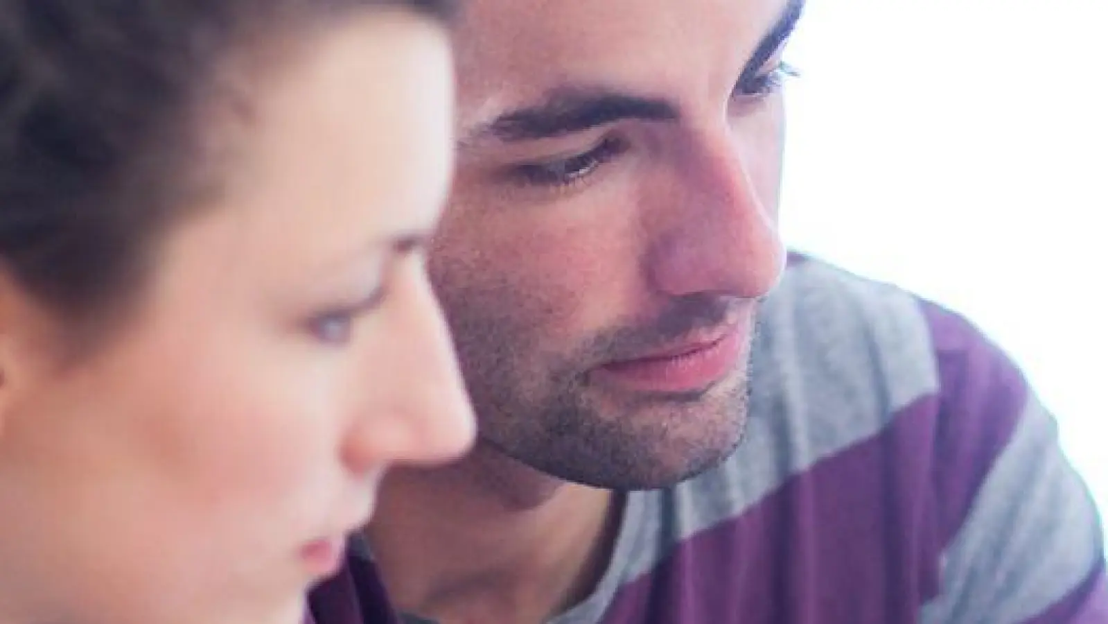 Viele Versicherungsbeiträge werden im Januar fällig: Der Jahresstart ist ein guter Zeitpunkt, um den eigenen Versicherungsschutz zu überprüfen. (Foto: Christin Klose/dpa-tmn)