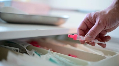 Bayerns Gesundheitsministerin Judith Gerlach (CSU) verweist auf die HIV-Testwochen, die die Testbereitschaft der Bürgerinnen und Bürger erhöhen sollen. (Symbolbild) (Foto: Sebastian Gollnow/dpa)