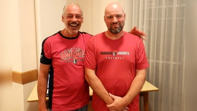 Vorsitzender Rainer Engelhardt (links) und Aufsichtsratsvorsitzender Felix Schopf gehen die Herausforderungen an und wollen bald wieder positiv auf die Zukunft der Franken Knights blicken. (Foto: Karl-Heinz Gisbertz)