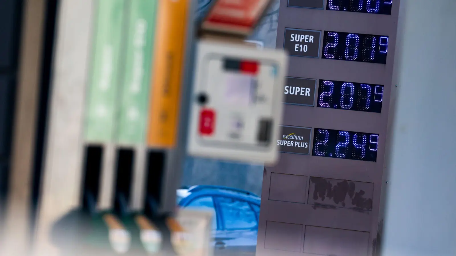 Die Spritpreise steigen weiter. (Foto: Christoph Reichwein/dpa)