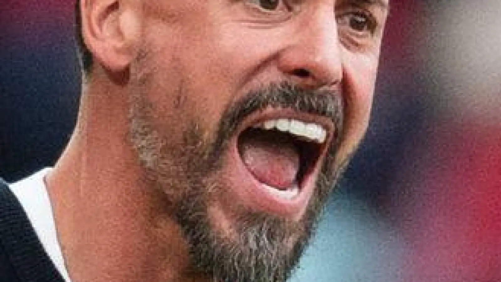 Augsburg-Trainer Sandro Wagner ist in dieser Saison bereits dreimal verwarnt worden. (Archivfoto) (Foto: Marius Becker/dpa)
