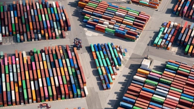 Die deutschen Exporteure stehen unter Druck - gerade auf dem US-Markt. (Archivbild) (Foto: Daniel Reinhardt/dpa)