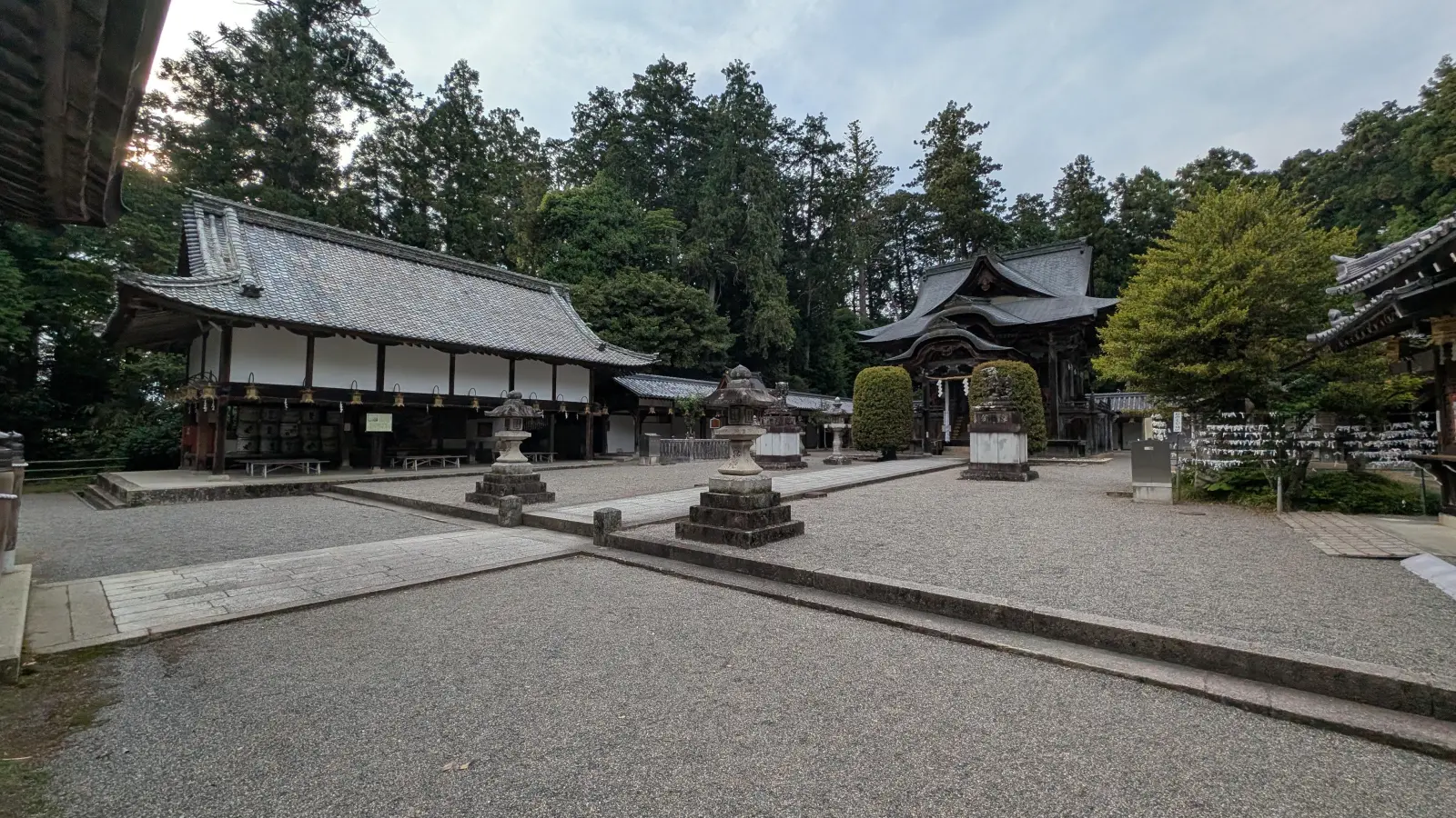 Der Watamuki Schrein in Hino (Japan).<br>Hier findet das jährliche Hino Matsuri, das Frühlingsfest, statt. (Foto: Jacqueline Goppelt)