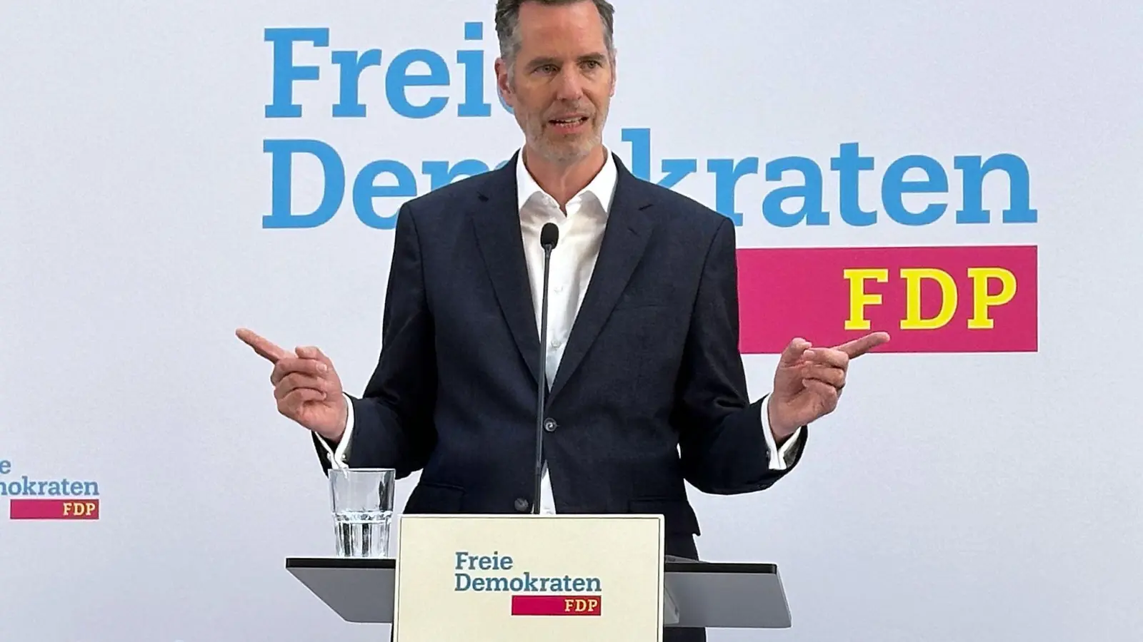 FDP-Chef Dürr: Man sollte auch weniger Urlaub nehmen dürfen. (Archivbild) (Foto: Andreas Hoenig/dpa)