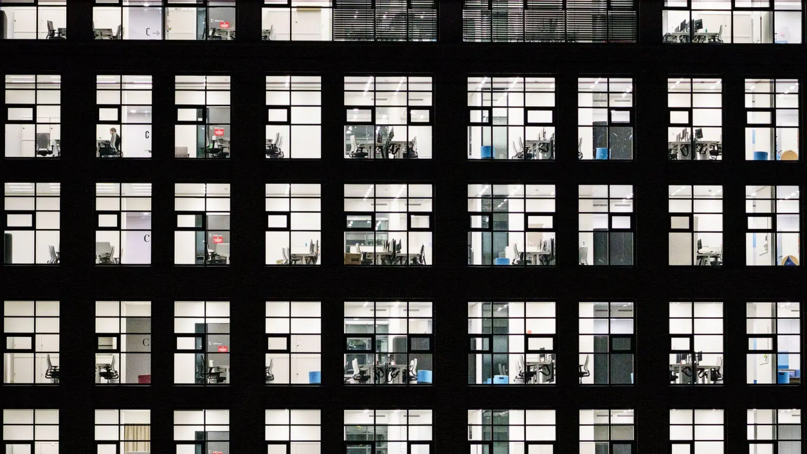 Büros im Europaviertel: Die Mieten von Gewerbeimmobilien in Frankfurt ziehen wieder an. (Archivbild) (Foto: Andreas Arnold/dpa)