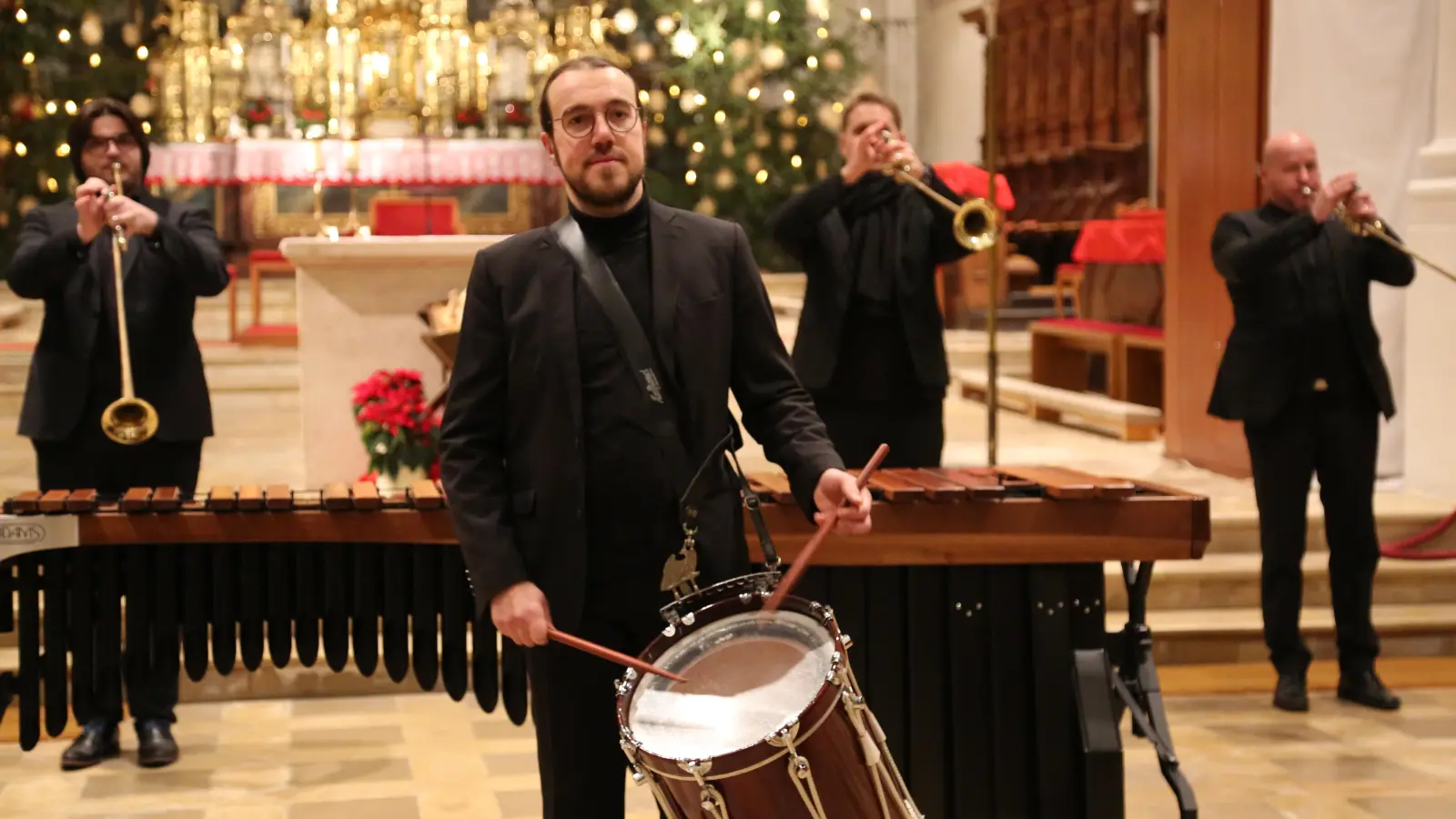 Sie gastierten in der Stiftsbasilika zu Herrieden: Bavarian Brass. (Foto: Martina Kramer)