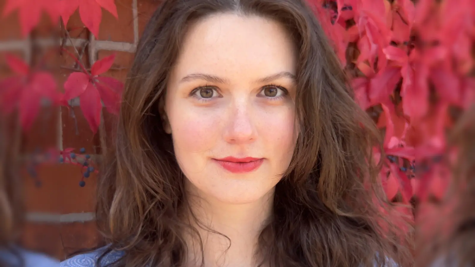 Stellt im LesArt-Studio ihren Debütroman „ „Das Pfauengemälde“ vor: Maria Bidian: (Foto: Brett Ortgiesen)