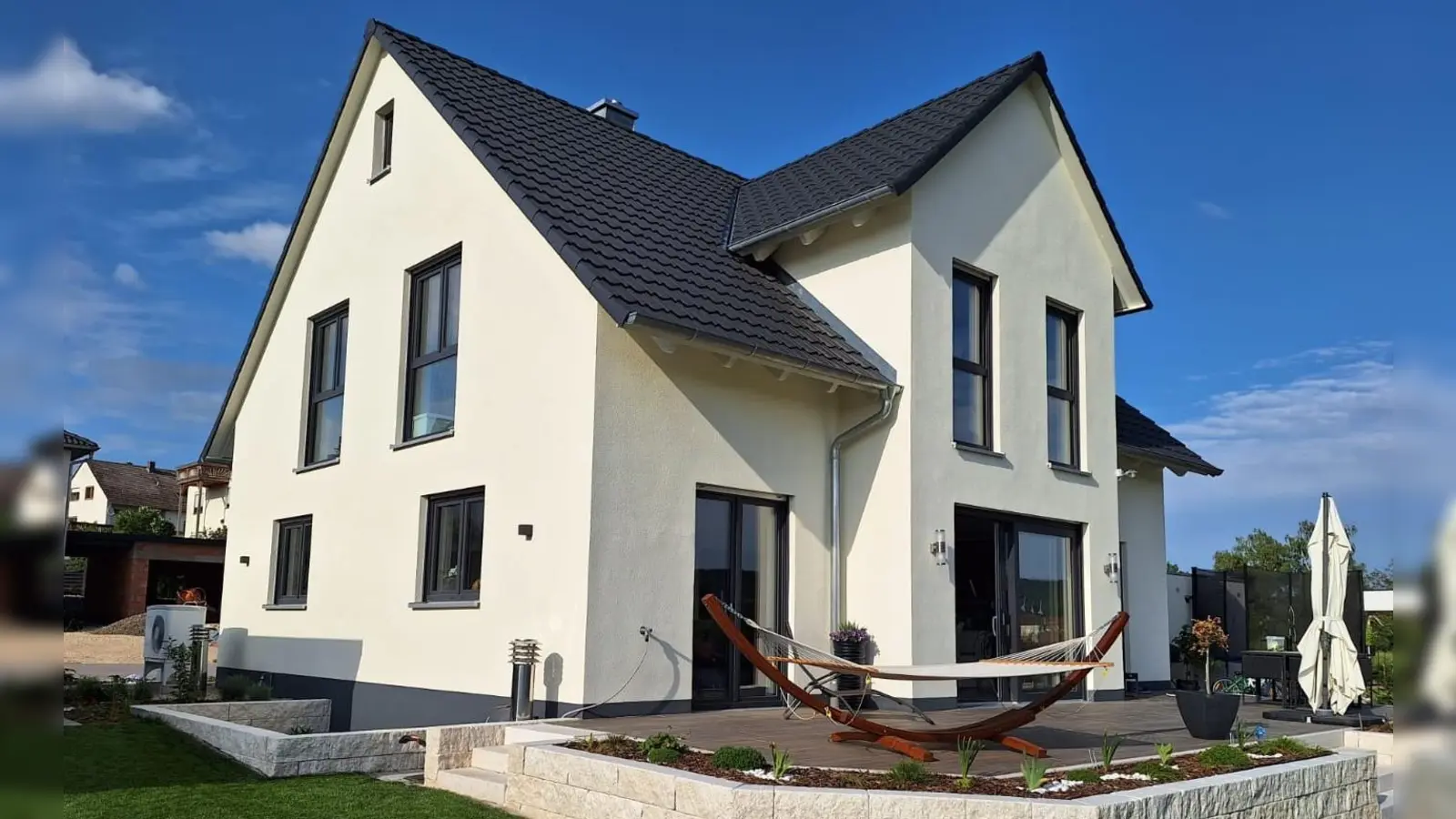 Seit der Gründung beschäftigt sich das Unternehmen schwerpunktmäßig mit dem Neubau von Wohnhäusern – vom Einfamilienhaus bis zum Mehrfamilienhaus. (Foto: Böhm & Bertko)