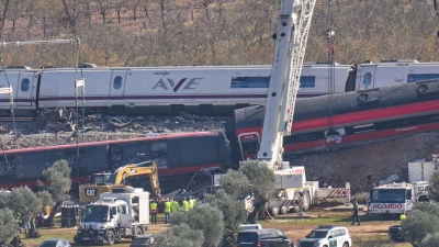 Der Verkehrsminister schloss einen Rücktritt aus. (Foto: Bernat Armangue/AP/dpa)