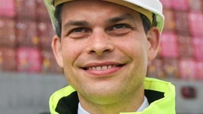 Der Hamburger CDU-Abgeordnete will eine Einigung zwischen Bund und Ländern zur Hafen-Finanzierung noch in diesem Jahr erreichen. (Archivbild) (Foto: Christian Charisius/dpa)