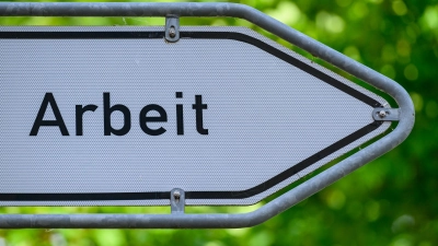 Insgesamt verzeichnen Männer laut der Studie eine Lebensarbeitszeit von 38,8 Jahren, während Frauen auf einen Wert von 28,8 Jahren kommen. (Symbolbild) (Foto: Patrick Pleul/dpa)