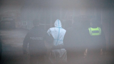 Der mutmaßliche Täter der Messerattacke von Aschaffenburg soll mehrere Monate davor in einer Flüchtlingsunterkunft eine Bewohnerin angegriffen haben. Ermittlungen gab es keine. Ein Polizist wird deshalb nun angeklagt. (Archivbild) (Foto: Daniel Vogl/dpa)