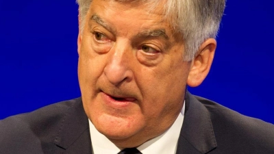 Der Ex-Vereinsvorsitzende David Bernstein reagierte fassungslos auf den Finanzskandal um Manchester City. (Archivbild) (Foto: picture alliance / dpa)