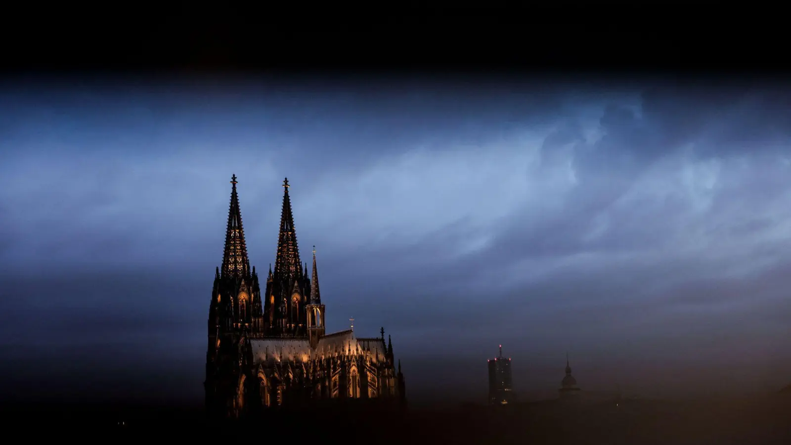 Die Finanzierung des Kölner Doms ist immer wieder Thema. (Symbolbild) (Foto: Oliver Berg/dpa)